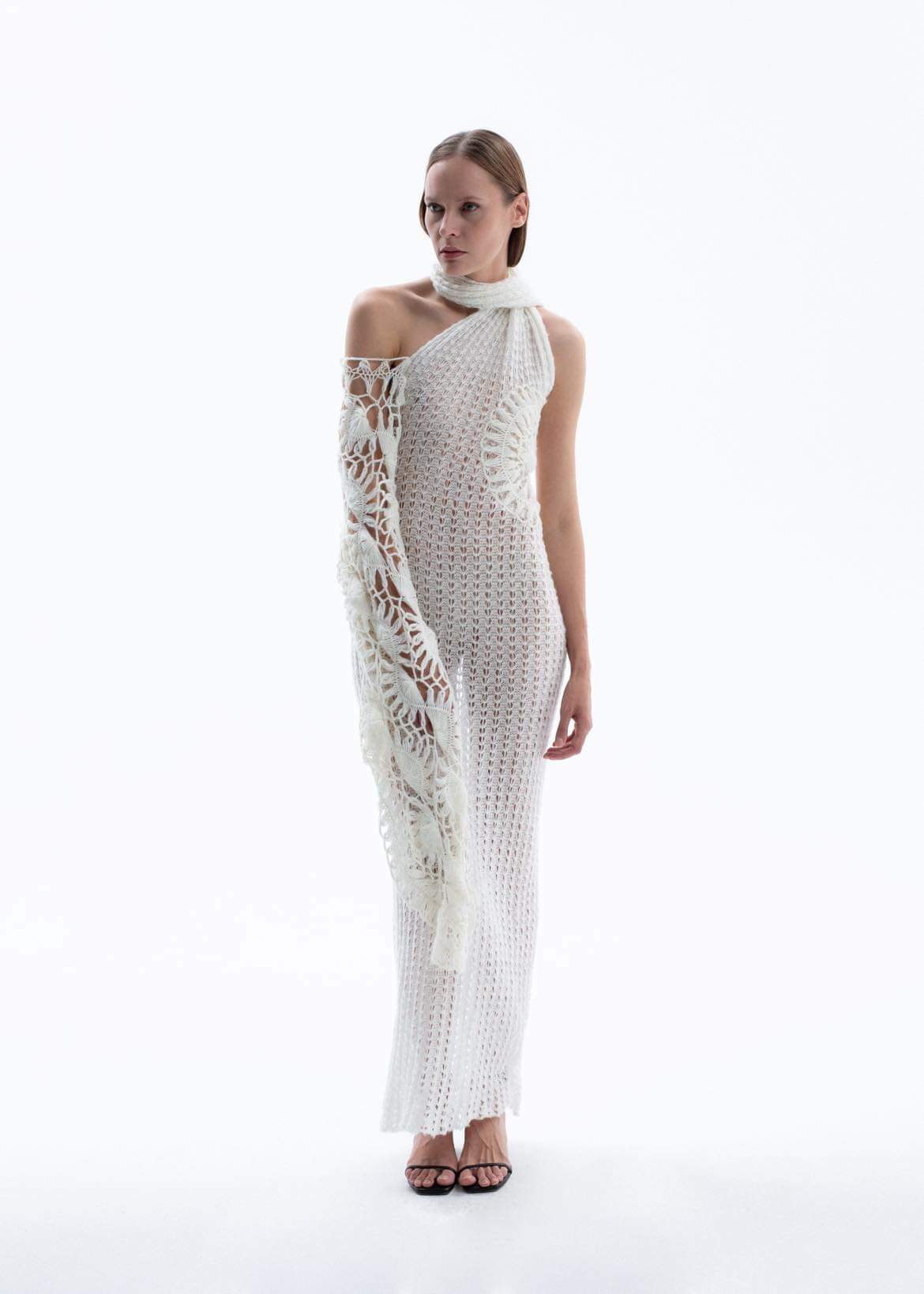 *Rent* Knitted scarf neck white dress Punia