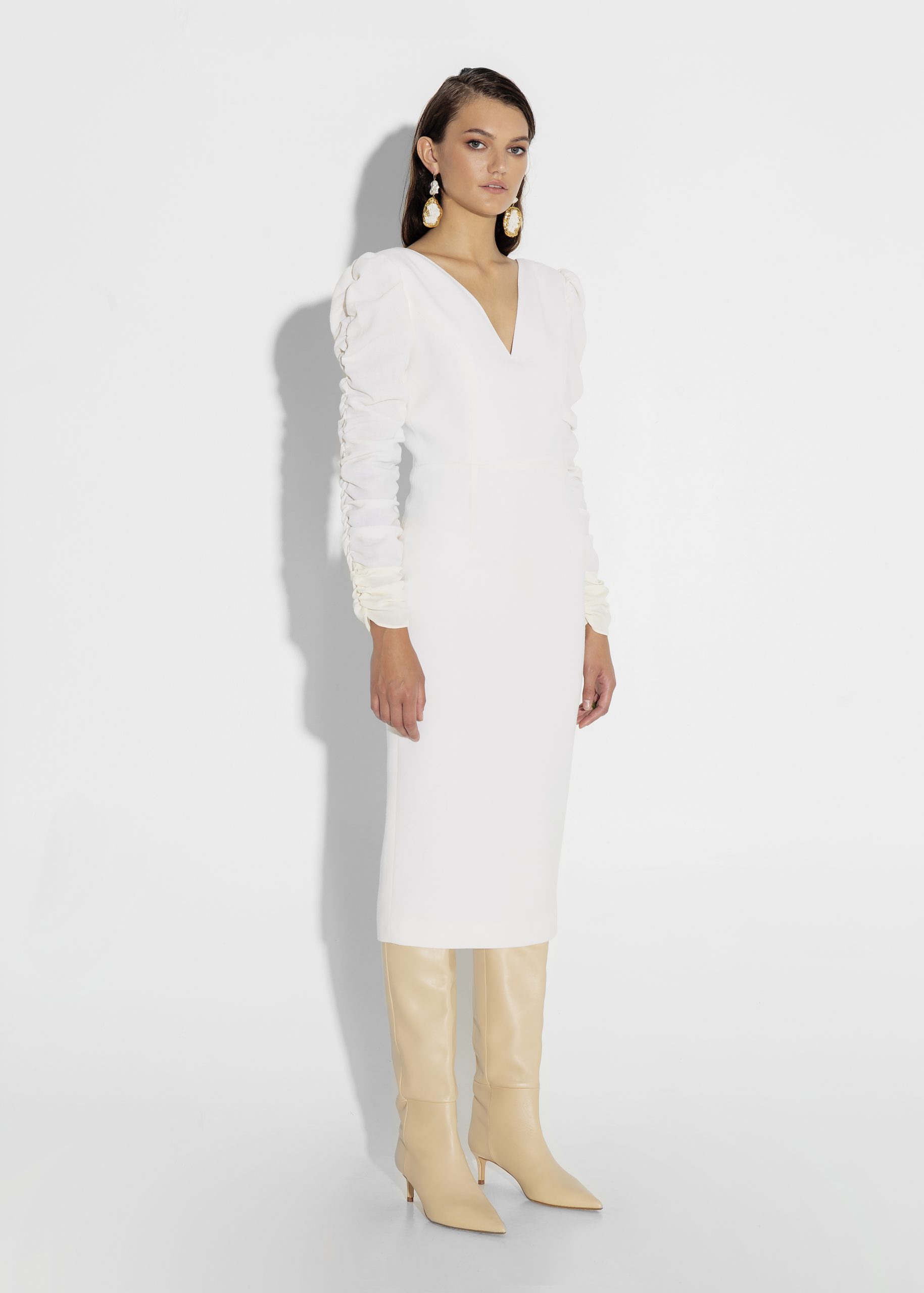 *Rent* White crepe midi dress with sleeves Rožė