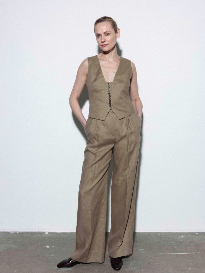 Classic style beige linen pants Želva