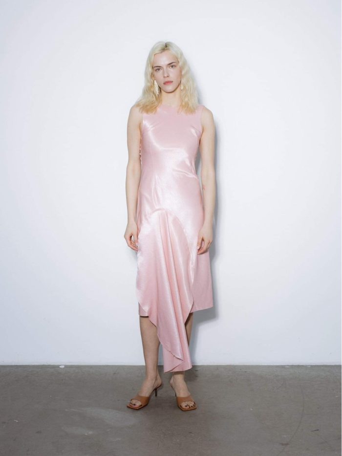 Baby pink viscose-crepe midi dress imsrė
